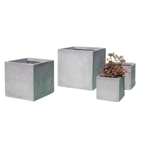 Metropolis Cube Planter in Concrete Light Grey